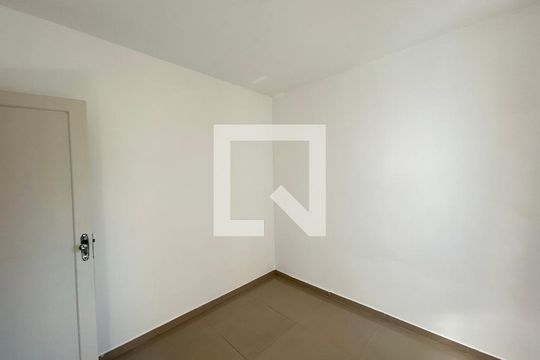 Quarto 1 de apartamento para alugar com 2 quartos, 50m² em Praça Seca, Rio de Janeiro