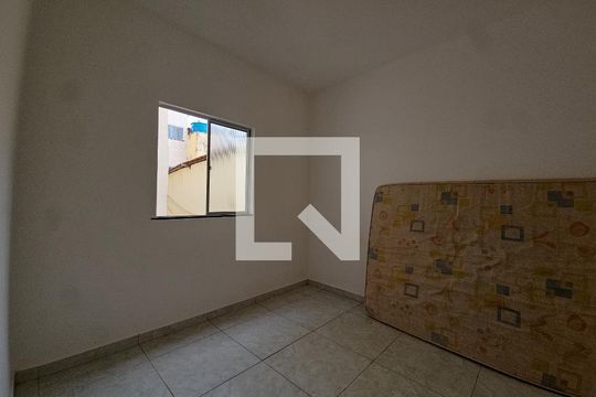 quarto 2 de casa para alugar com 2 quartos, 60m² em Boca do Rio, Salvador
