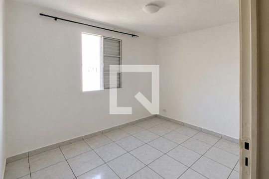 Quarto de apartamento para alugar com 2 quartos, 49m² em Chácara Roselândia, Cotia