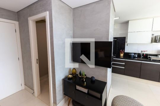 Sala de TV de apartamento para alugar com 1 quarto, 57m² em Vila da Serra, Nova Lima