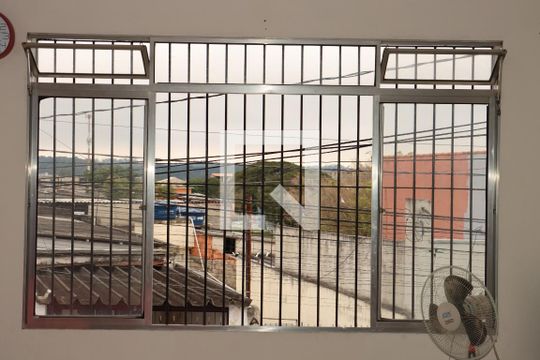 Casa para alugar com 2 quartos, 150m² em Cidade São Mateus, São Paulo