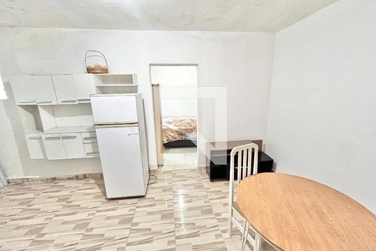 Sala/Cozinha de casa para alugar com 1 quarto, 40m² em Vila Roque, São Paulo