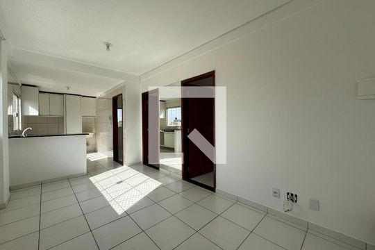 Sala de apartamento à venda com 2 quartos, 63m² em Cjto 5 Lote 1 E 2, Brasília