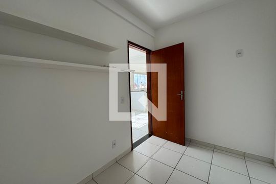 Quarto 1 de apartamento à venda com 2 quartos, 63m² em Cjto 5 Lote 1 E 2, Brasília