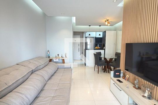 Apartamento para alugar com 3 quartos, 75m² em Vila Bertioga, São Paulo