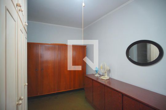 Quarto 1 de apartamento para alugar com 2 quartos, 70m² em Santana, Porto Alegre