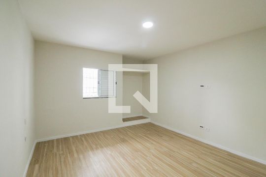 Quarto 1 de casa para alugar com 2 quartos, 110m² em Santana, São Paulo
