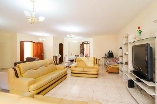 Sala de Estar de casa à venda com 4 quartos, 500m² em Jardim Nossa Senhora do Carmo, São Paulo