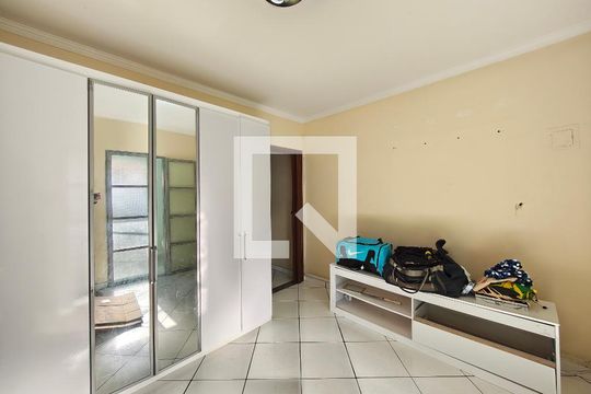 Quarto 1 de casa para alugar com 6 quartos, 400m² em Vila Medeiros, São Paulo