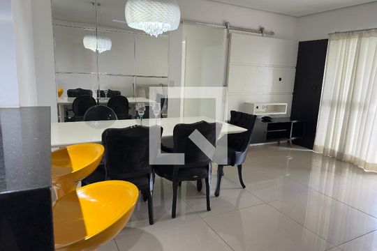 Sala de apartamento para alugar com 3 quartos, 90m² em Loteamento Villa Branca, Jacareí
