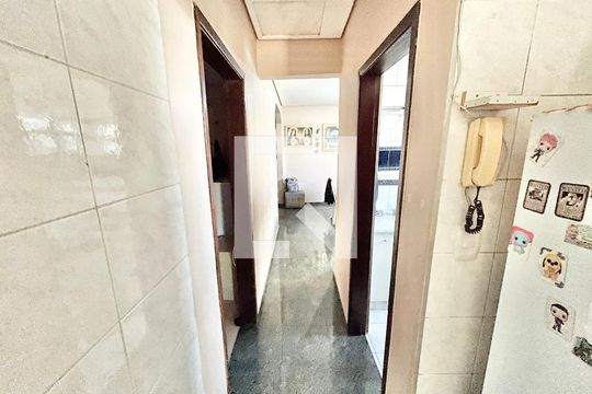 Corredor de casa à venda com 5 quartos, 246m² em Vila Isolina Mazzei, São Paulo