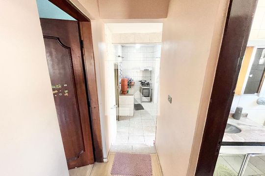 Corredor de casa à venda com 5 quartos, 246m² em Vila Isolina Mazzei, São Paulo
