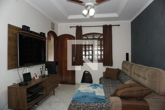 Sala de casa para alugar com 3 quartos, 127m² em Jardim Macedonia, Embu das Artes
