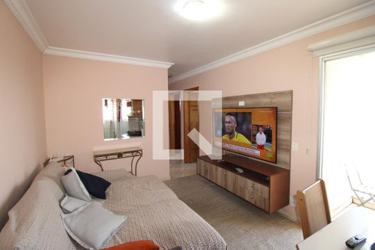 Sala de apartamento para alugar com 2 quartos, 48m² em Vila Regina, São Paulo