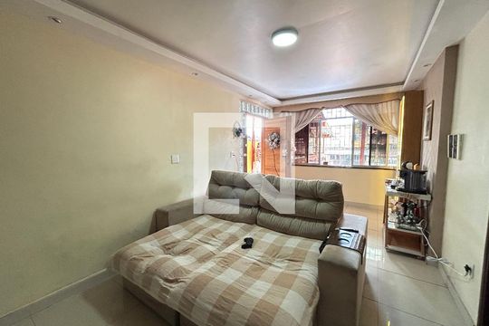 Sala de casa para alugar com 4 quartos, 210m² em Anchieta, Nilópolis