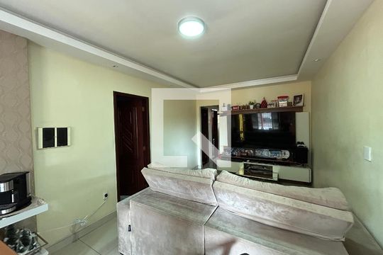 Casa para alugar com 4 quartos, 210m² em Anchieta, Nilópolis