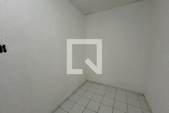 Quarto 2 de casa à venda com 2 quartos, 78m² em Vila Valqueire, Rio de Janeiro