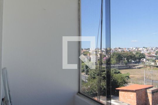 Sala de apartamento à venda com 1 quarto, 65m² em Copacabana, Belo Horizonte