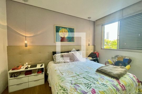 Apartamento à venda com 4 quartos, 130m² em Cachoeirinha, Belo Horizonte
