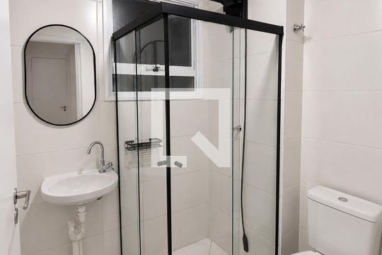 Banheiro de apartamento para alugar com 2 quartos, 51m² em Jardim Topazio, São José dos Campos