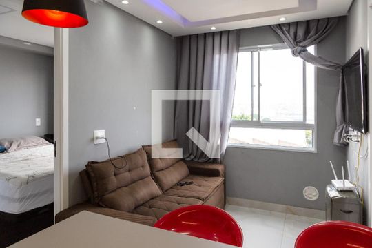 Sala de apartamento para alugar com 2 quartos, 36m² em Vila das Bandeiras, Guarulhos
