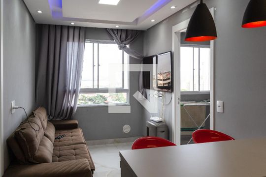 Apartamento para alugar com 2 quartos, 36m² em Vila das Bandeiras, Guarulhos