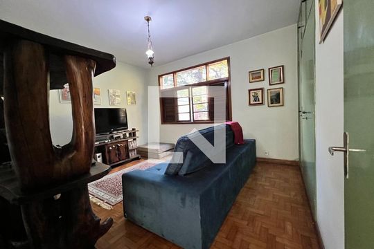 Sala de casa à venda com 4 quartos, 350m² em Jardim Novo Mundo, São Paulo