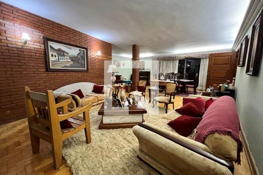 Sala de casa à venda com 4 quartos, 350m² em Jardim Novo Mundo, São Paulo