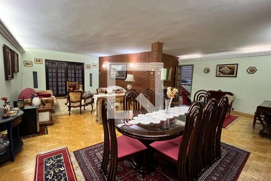 Sala de casa à venda com 4 quartos, 350m² em Jardim Novo Mundo, São Paulo