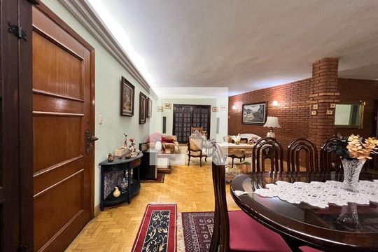 Sala de casa à venda com 4 quartos, 350m² em Jardim Novo Mundo, São Paulo