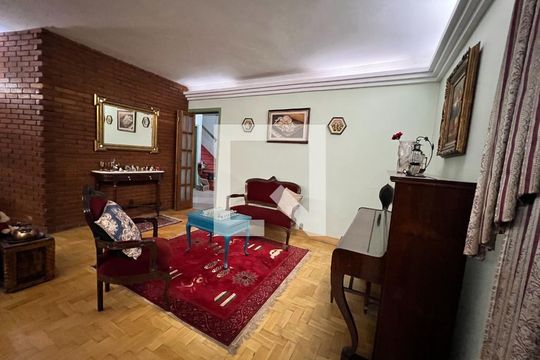 Sala de casa à venda com 4 quartos, 350m² em Jardim Novo Mundo, São Paulo