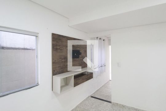 Quarto de kitnet/studio para alugar com 1 quarto, 35m² em Jardim Felicidade, Belo Horizonte