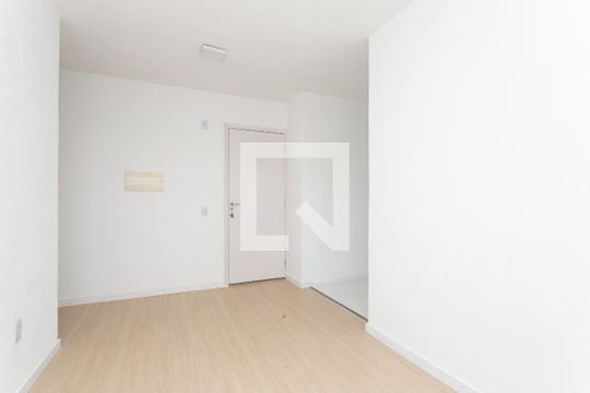 Sala  de apartamento à venda com 2 quartos, 44m² em Vila Lourdes, São Paulo