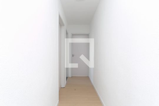Corredor  de apartamento à venda com 2 quartos, 44m² em Vila Lourdes, São Paulo