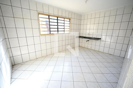 Cozinha de casa à venda com 3 quartos, 250m² em Res. Araguaia, Goiânia