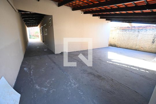 Casa à venda com 3 quartos, 250m² em Res. Araguaia, Goiânia