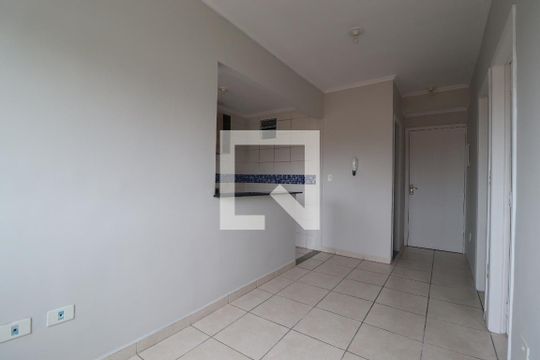 Sala de apartamento para alugar com 2 quartos, 63m² em Vila Pires, Santo André