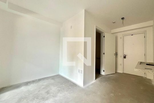 Sala/Quarto de kitnet/studio à venda com 1 quarto, 24m² em Vila Mascote, São Paulo