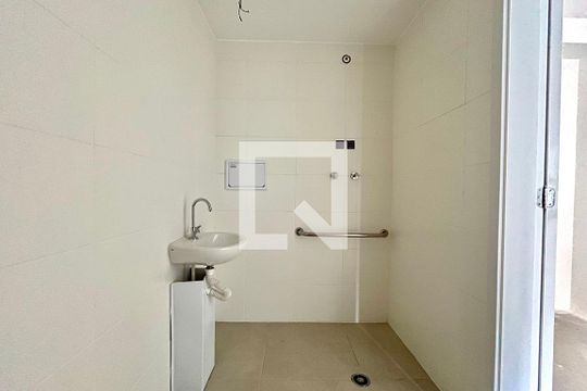 Banheiro de kitnet/studio à venda com 1 quarto, 24m² em Vila Mascote, São Paulo