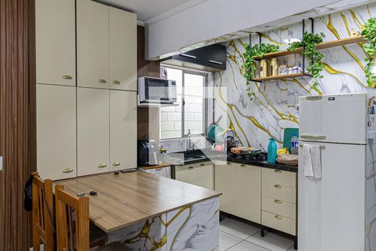 Casa 1 Sala e Cozinha de casa à venda com 4 quartos, 180m² em Parque Boturussu, São Paulo