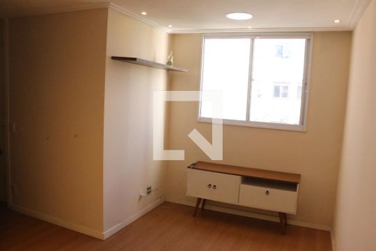 Apartamento para alugar com 2 quartos, 45m² em Vila Catia, Nova Iguaçu