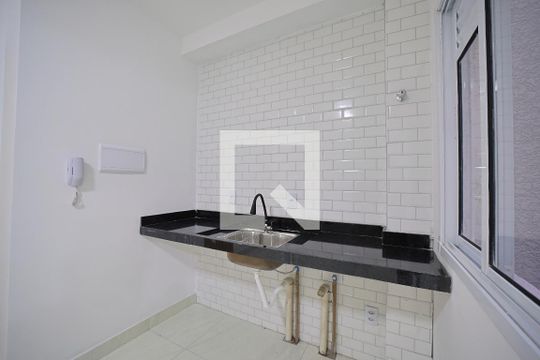 Cozinha e Área de Serviço de kitnet/studio à venda com 1 quarto, 17m² em Vila Esperança, São Paulo