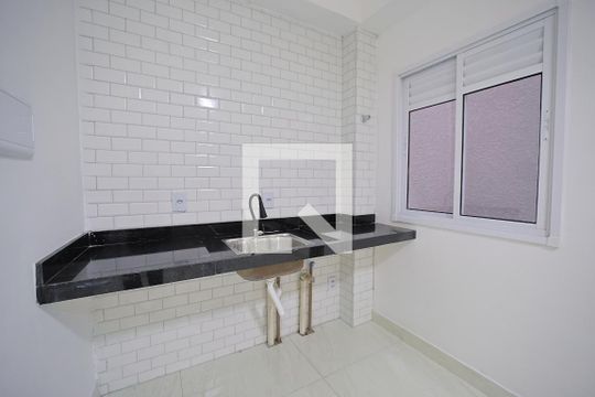 Cozinha e Área de Serviço de kitnet/studio à venda com 1 quarto, 17m² em Vila Esperança, São Paulo