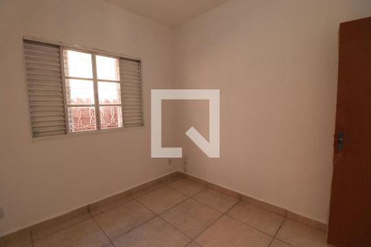 Quarto 2 de casa para alugar com 3 quartos, 80m² em Parque dos Pinus, Ribeirão Preto