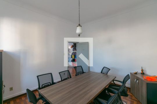 Casa à venda com 2 quartos, 300m² em Floresta, Belo Horizonte