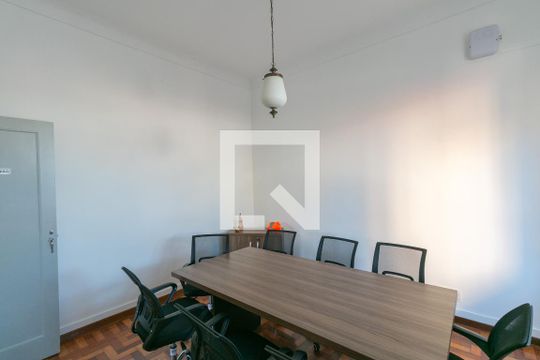 Casa à venda com 2 quartos, 300m² em Floresta, Belo Horizonte