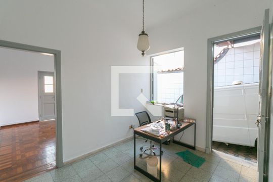 Casa à venda com 2 quartos, 300m² em Floresta, Belo Horizonte