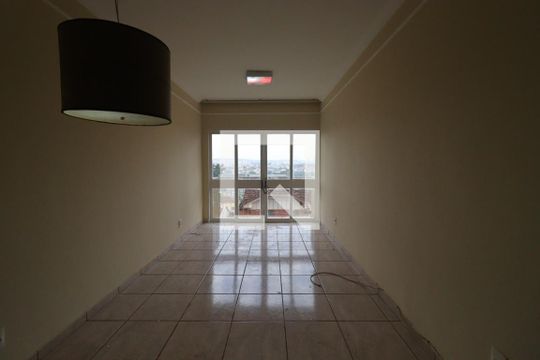Sala de apartamento para alugar com 1 quarto, 53m² em Centro, Ribeirão Preto