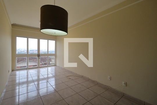 Sala de apartamento para alugar com 1 quarto, 53m² em Centro, Ribeirão Preto