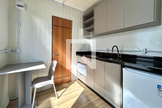 Studio de casa para alugar com 1 quarto, 15m² em Córrego Grande, Florianópolis